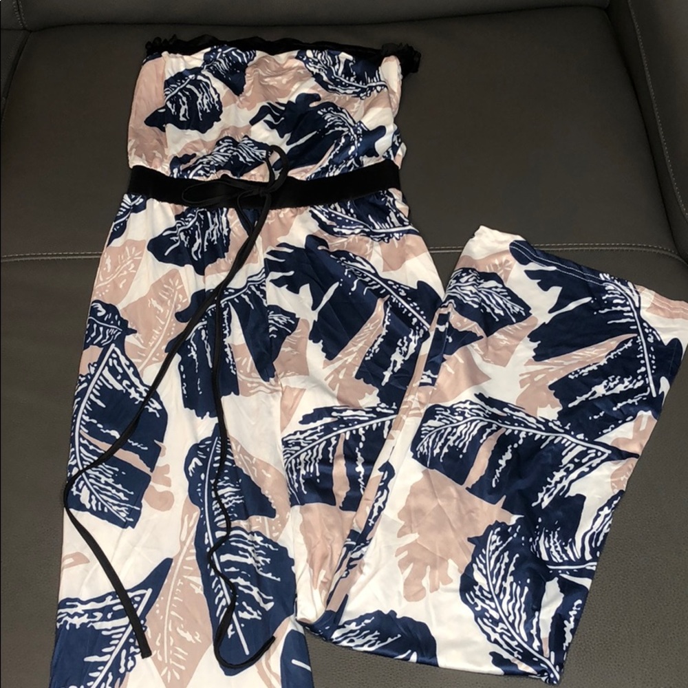Women’s Strapless Romper New No Tags